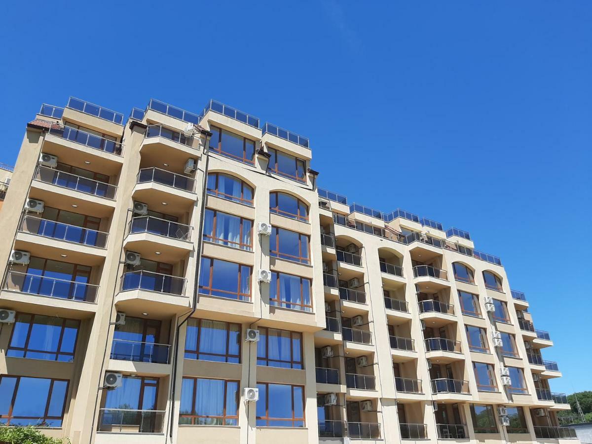 Vesta Riviera - Free Parking Aparthotel Golden Sands Exteriör bild