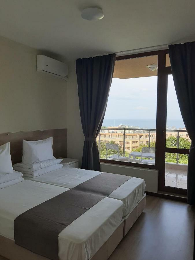 Vesta Riviera - Free Parking Aparthotel Golden Sands Exteriör bild
